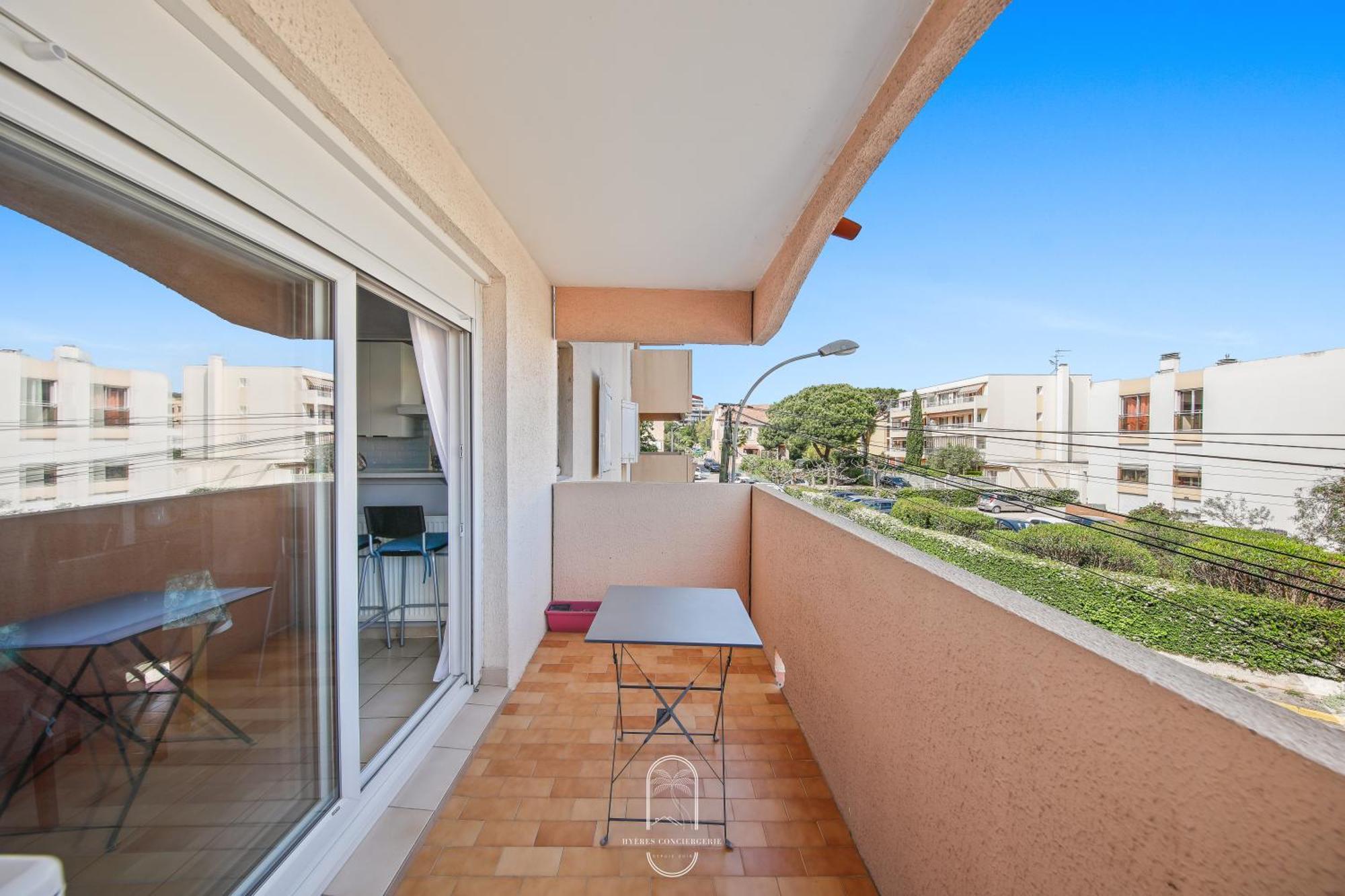 Hyeres Proche Centre - Appartement 1 Chambre Clim Pk Wifi By Hc المظهر الخارجي الصورة